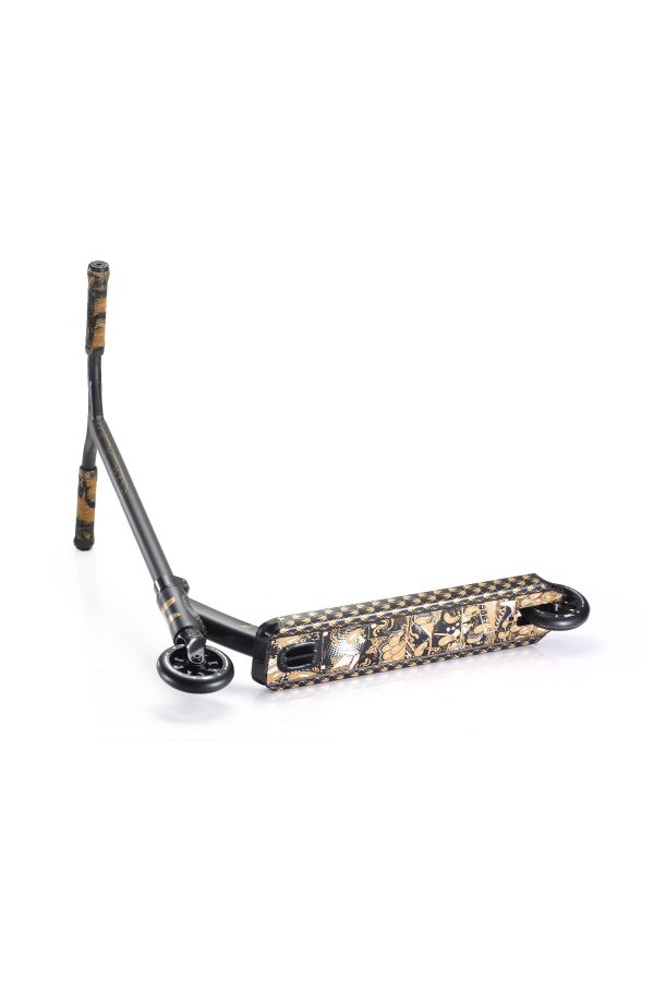 Blunt Envy COLT Series 4 Complete Pro Scooter Black and Gold
